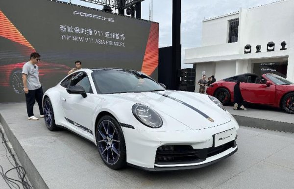 体育游戏app平台新车整车选定了白色的涂装-Kaiyun网页版·「中国」开云官方网站 登录入口