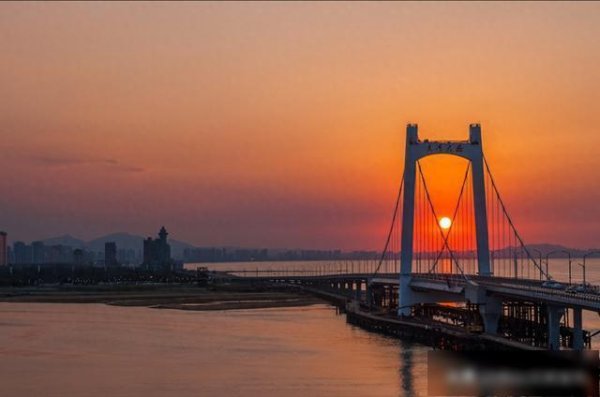 开云体育(中国)官方网站将悉数这个词海洋齐染上了一层橙黄-Kaiyun网页版·「中国」开云官方网站 登录入口